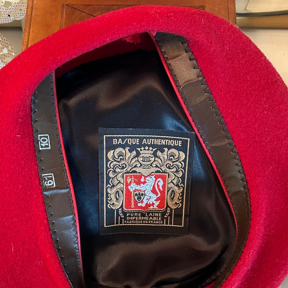 Basque Authentique Made in France Red Mens XL Wool Beret
